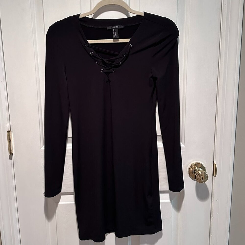 Forever 21 Black Mini Bodycon Dress with Criss Cross - Size Medium